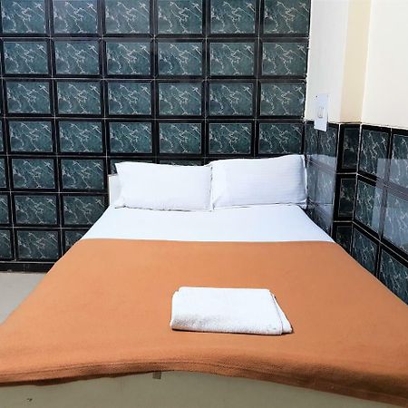 Hexa Metro Plaza Hotel Mumbai  Buitenkant foto