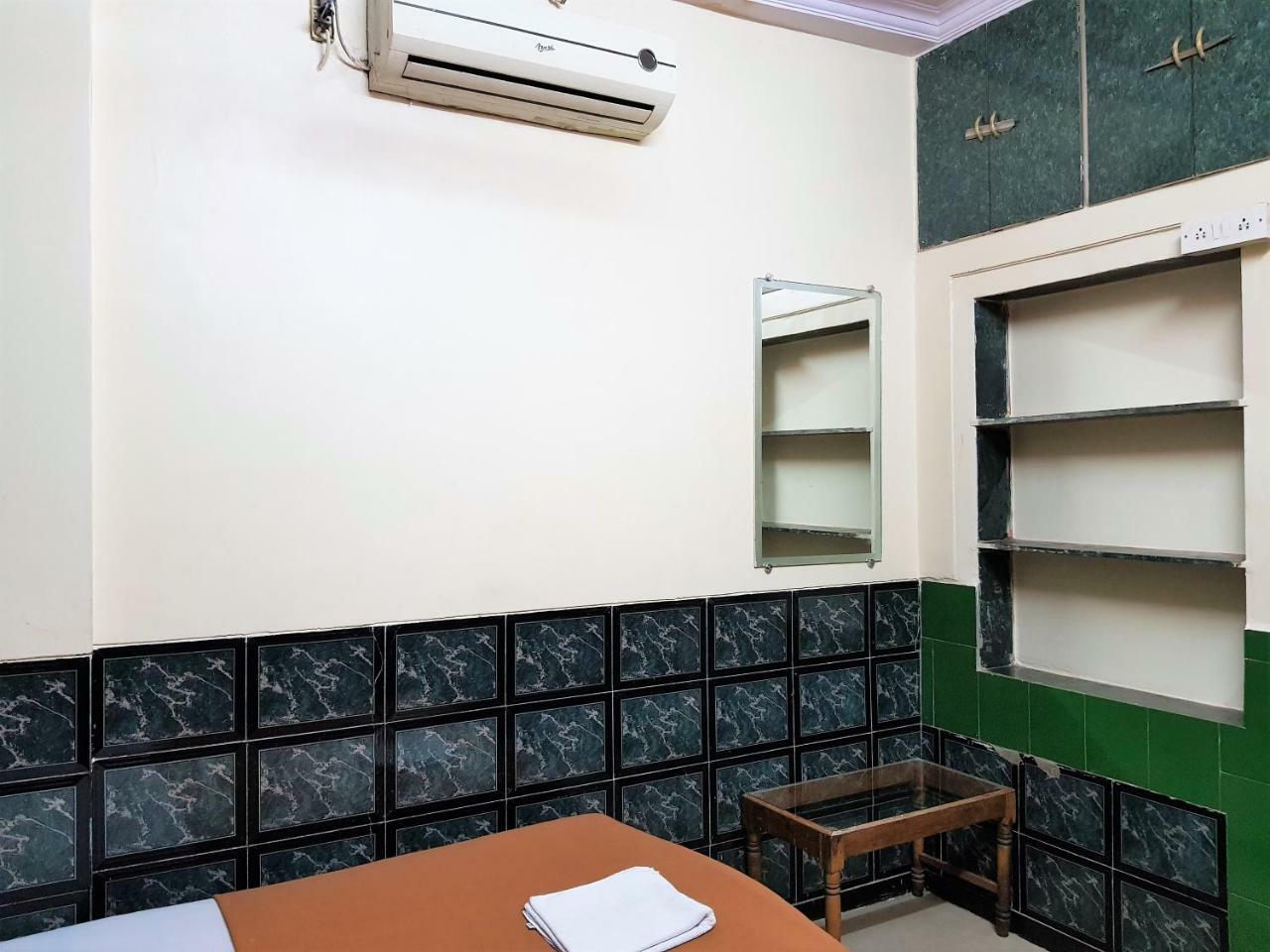 Hexa Metro Plaza Hotel Mumbai  Buitenkant foto