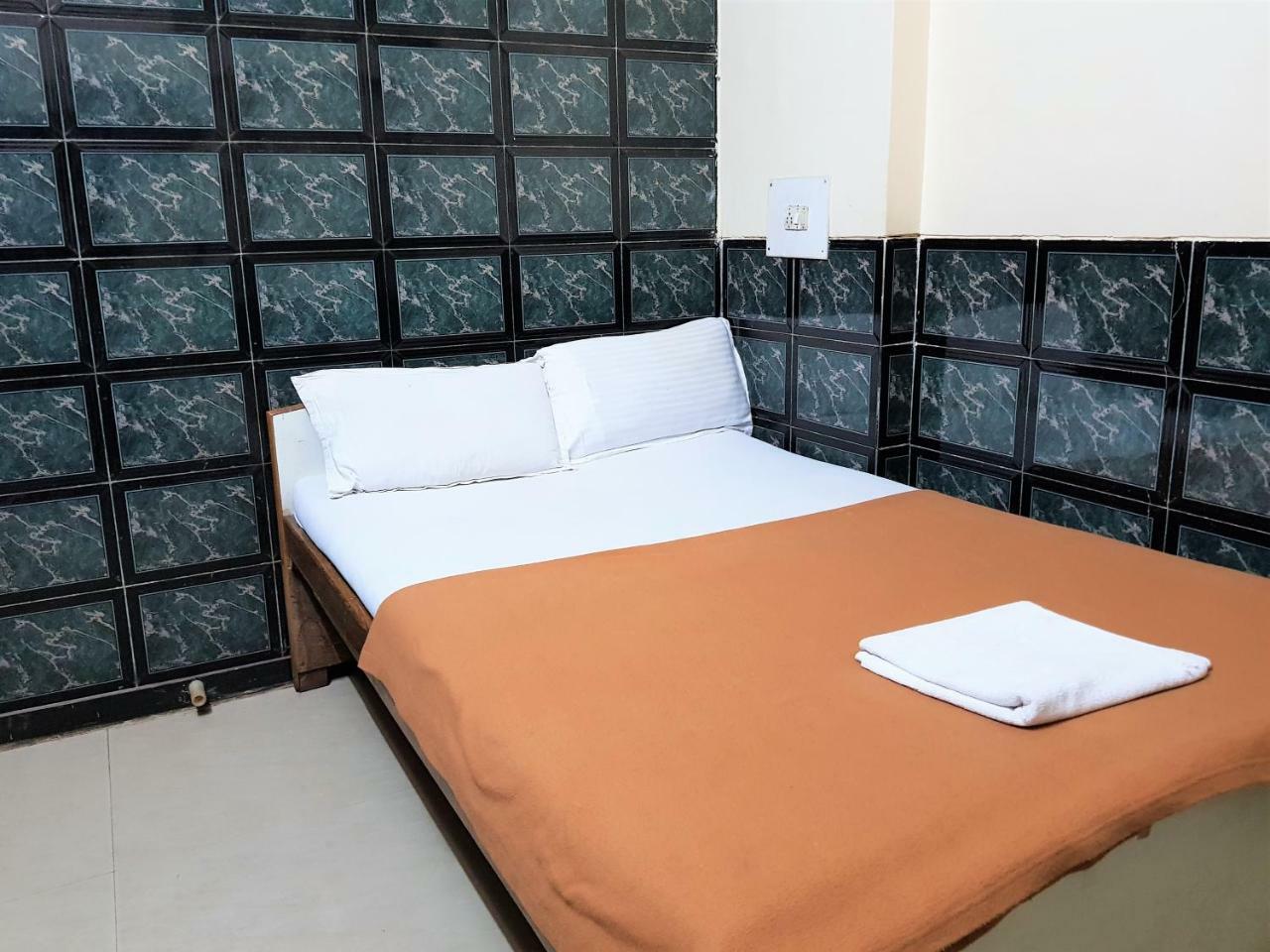 Hexa Metro Plaza Hotel Mumbai  Buitenkant foto